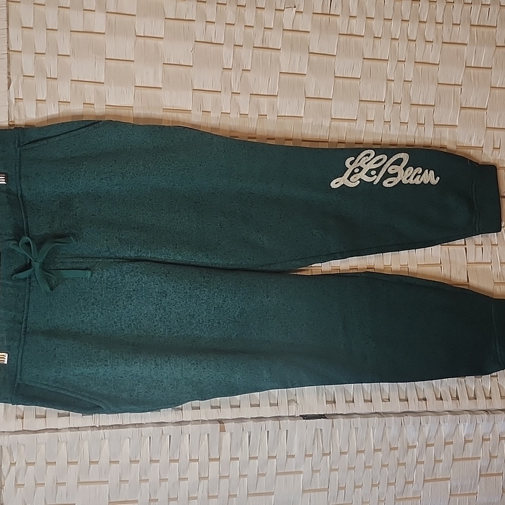 L.L Bean- Emerald Spruce Logo Print Sweatpants